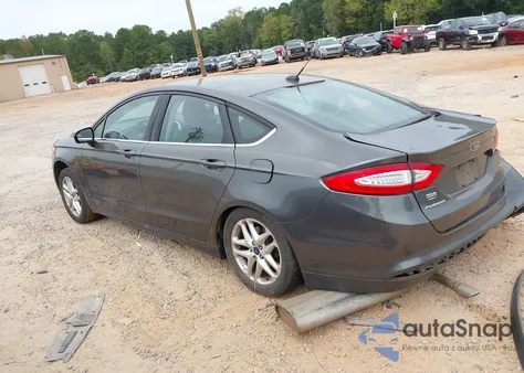 2015 Ford Fusion Se z USA, uszkodzony, nr VIN 3FA6P0H72FR235652